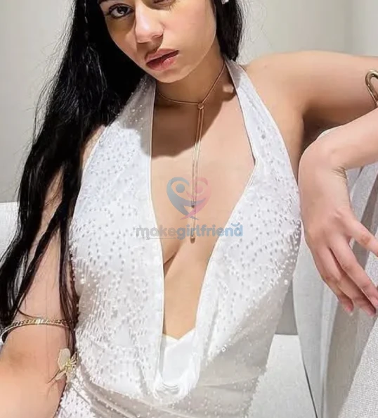 Call Girl Mumbai - Devkriti Sharma photo 4